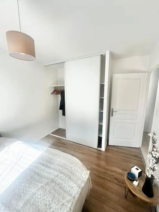 Appartement Deux Chambres Brest Centre Proche Tram Apartment