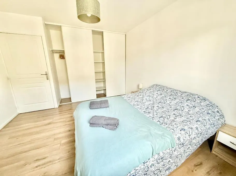 Appartement Deux Chambres Brest Centre Proche Tram 0*,  France