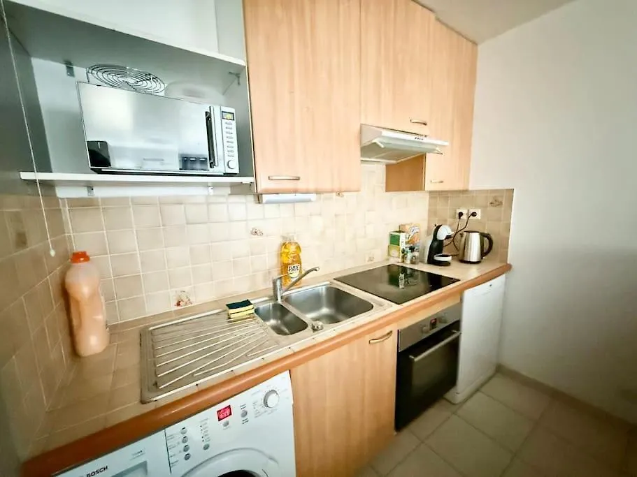 Apartment Appartement Deux Chambres Brest Centre Proche Tram