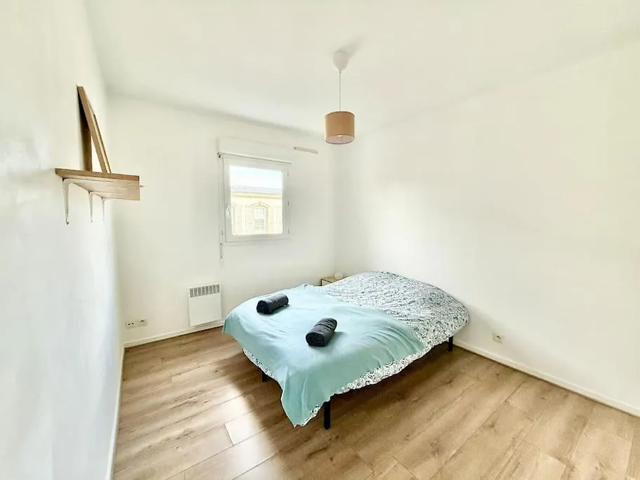Appartement Deux Chambres Brest Centre Proche Tram 0*,  France